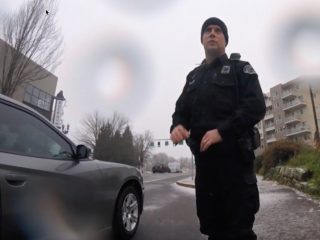Officer Balzer in a screenshot from Lind's video.