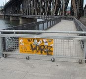 Steel Bridge lower deck closes due to bad gate motor - UPDATED rp_4848723864_61438bbcc3_m.jpg