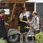 Business booms for bike valet in South Waterfront - BikePortland.org