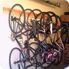 Short on storage space? Portlander builds her own bike hooks – BikePortland