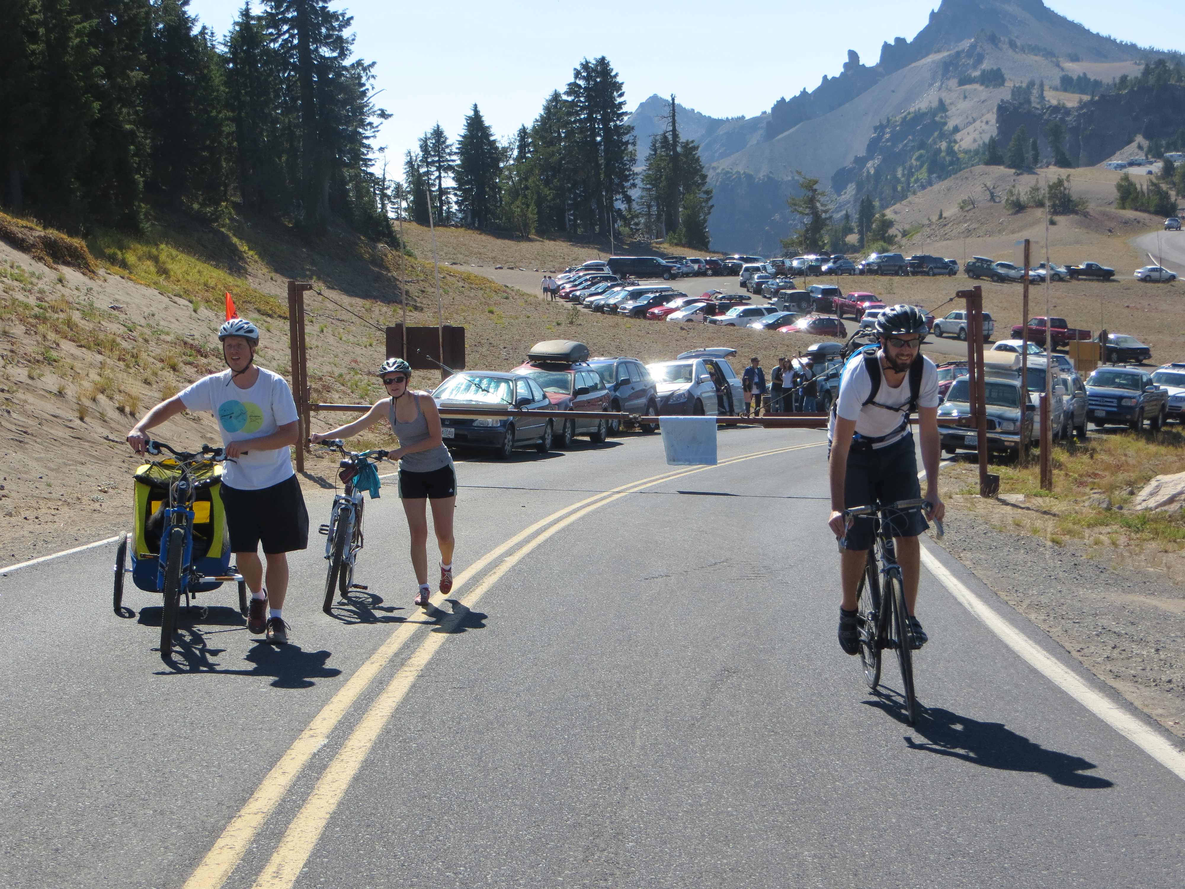 A howto guide for the ultimate carfree Crater Lake rim ride