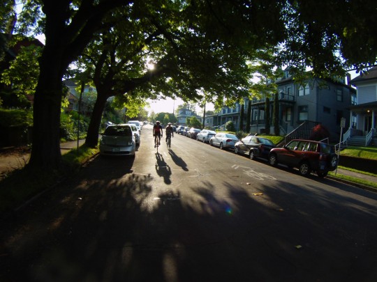 2015-04-20_shadows-gliding-down-salmon-street