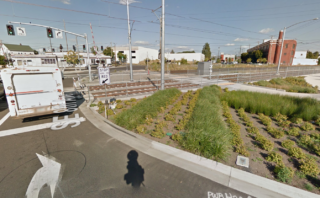 trimet crossing track