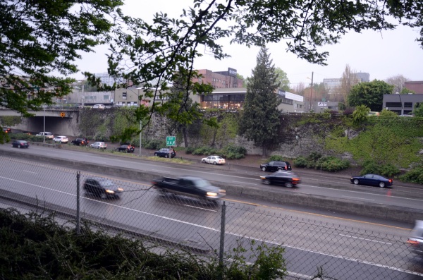 Where a bridge might go.(Photo: M. Andersen/BikePortland)