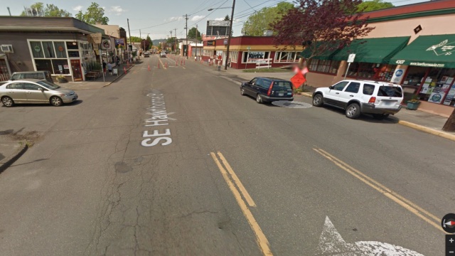 Speeding driver kills teenage girl who was crossing SE Hawthorne –  BikePortland