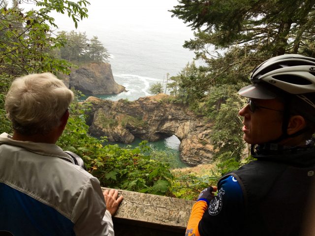 Exploring the Natural Bridges Viewpoint in the Samuel Boardman State Scenic Corridor.