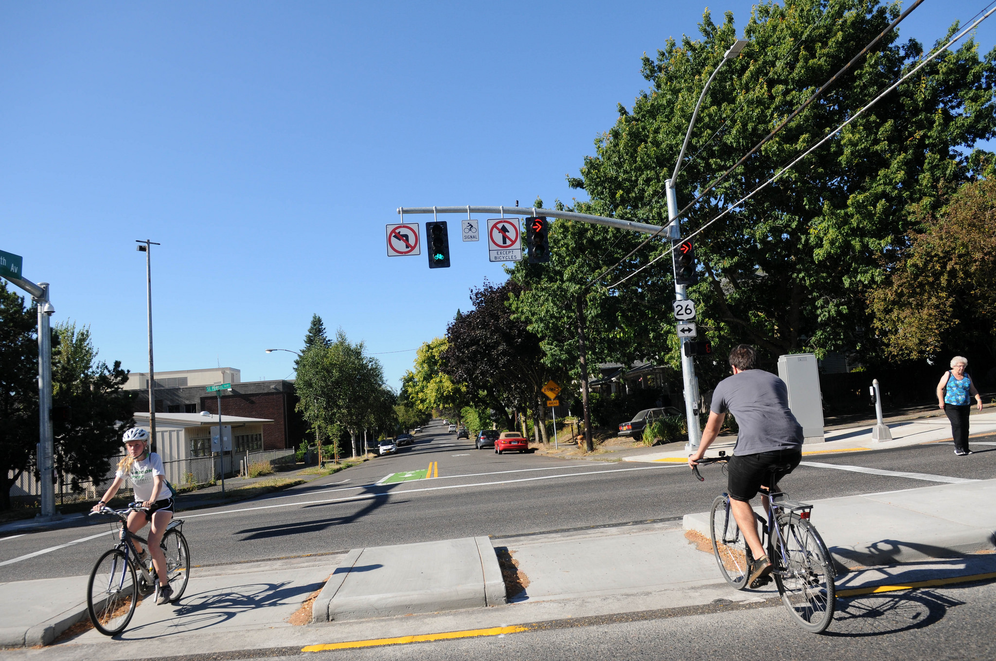 26th Avenue Bike Lanes In Death Throes As Odot Turns Screws And