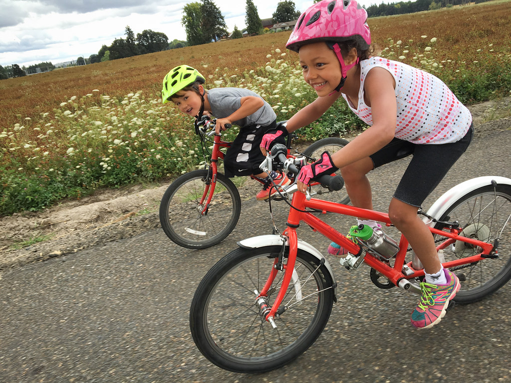 Kids mountain bike races online