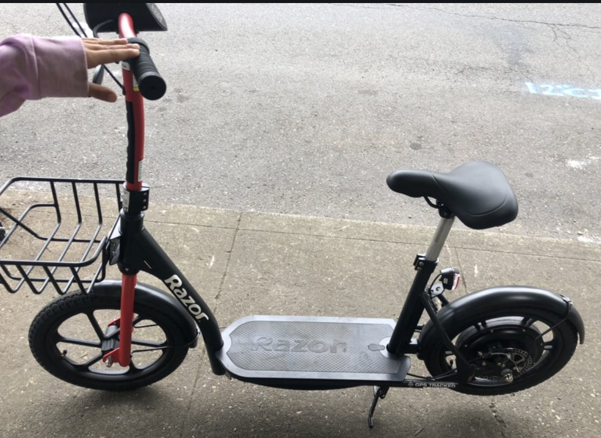 kick scooter with seat