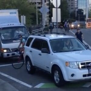 Final plans set for new traffic signal on Hawthorne Bridge