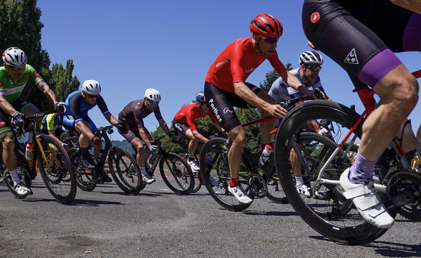 Red R Criterium - BikePortland