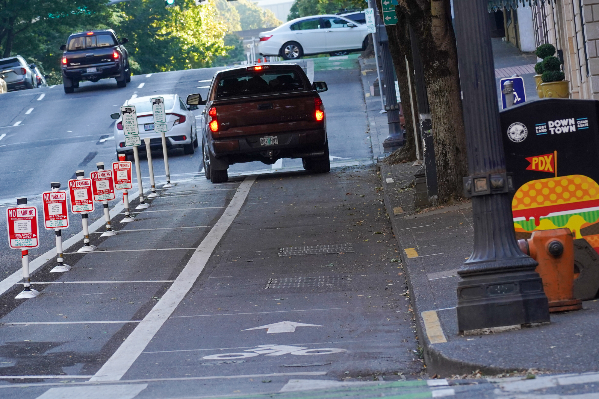 Bike Lanes 201: Vehicular Right Turns