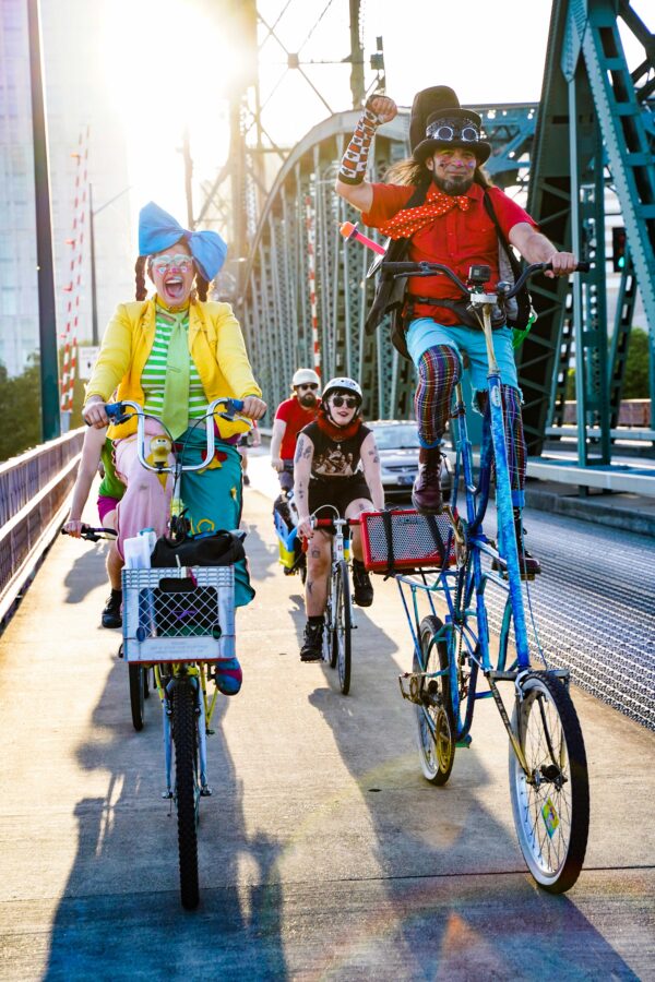 Pedalpalooza Photo Gallery: The Clown Ride – BikePortland