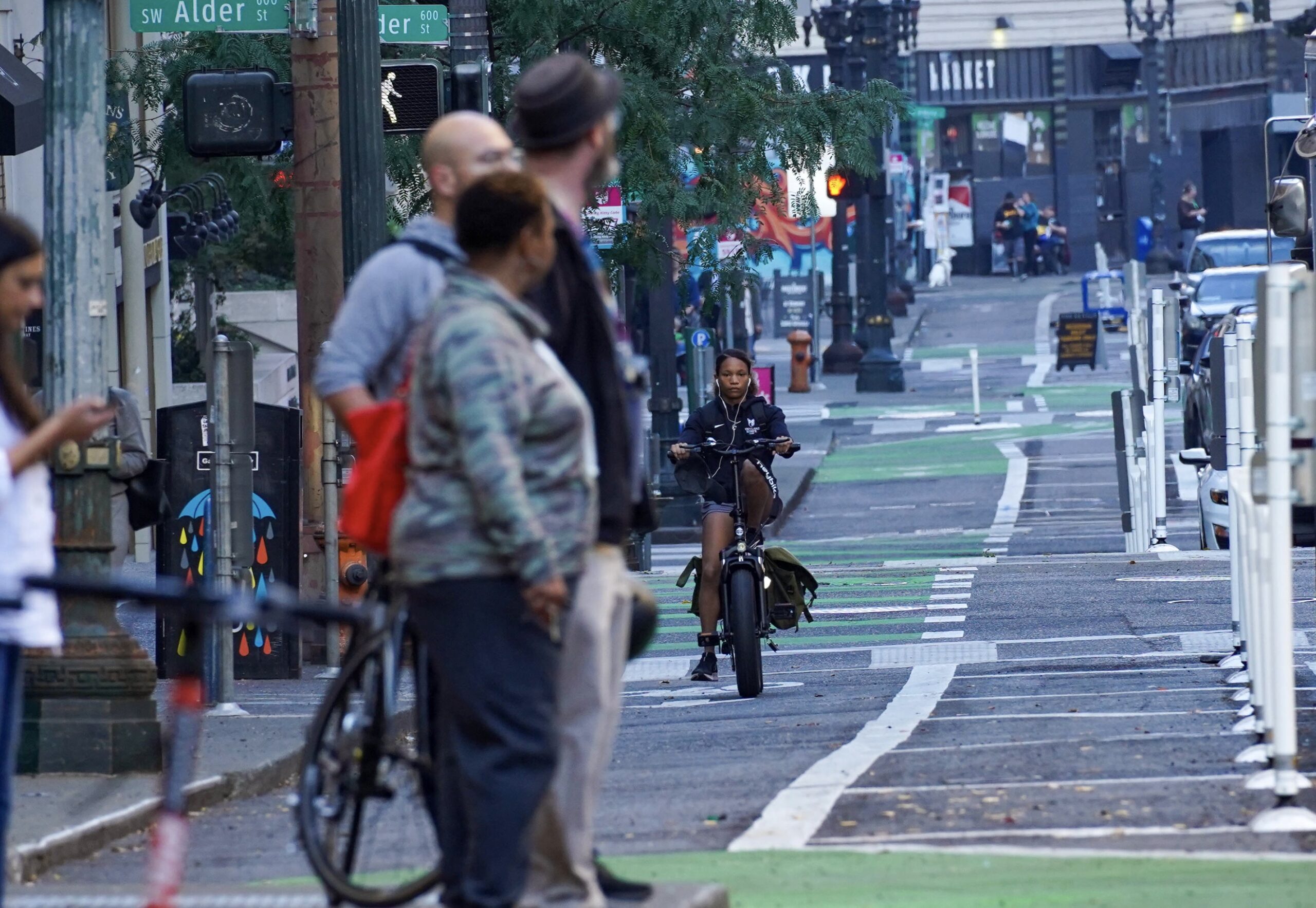 PBOT Commissioner Mapps Issue Statements On Broadway Bike Lane Changes 