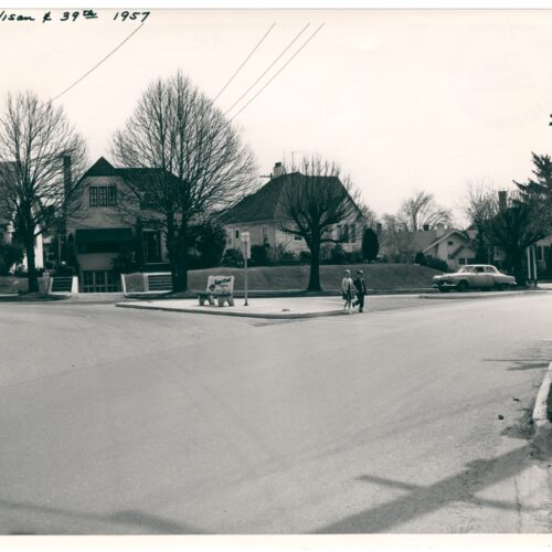 Public-Works-Administration-Archival-Public-Works-Administrator-Photographs-A2005-001.232-NE-Glisan-St-and-39th-Ave-at-traffic-island