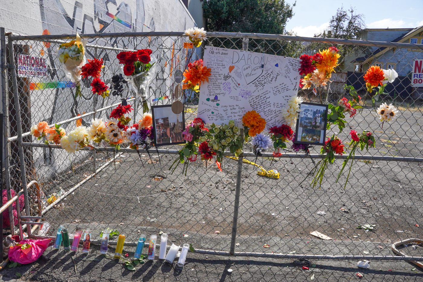 NE-Martin-Luther-King-Jr.-Deadly-Crash-Scene-5-1400x933 One dead and four hospitalized after driver loses control in northeast Portland – BikePortland