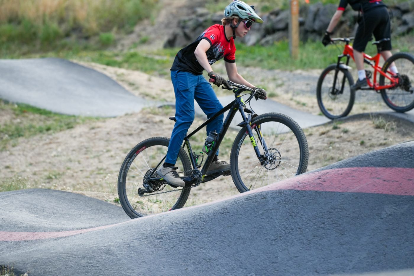 Portland-Metro-Composite-MTB-Team-Practice-19-1400x933 Scholastic mountain biking league is flourishing, despite few places to ride – BikePortland