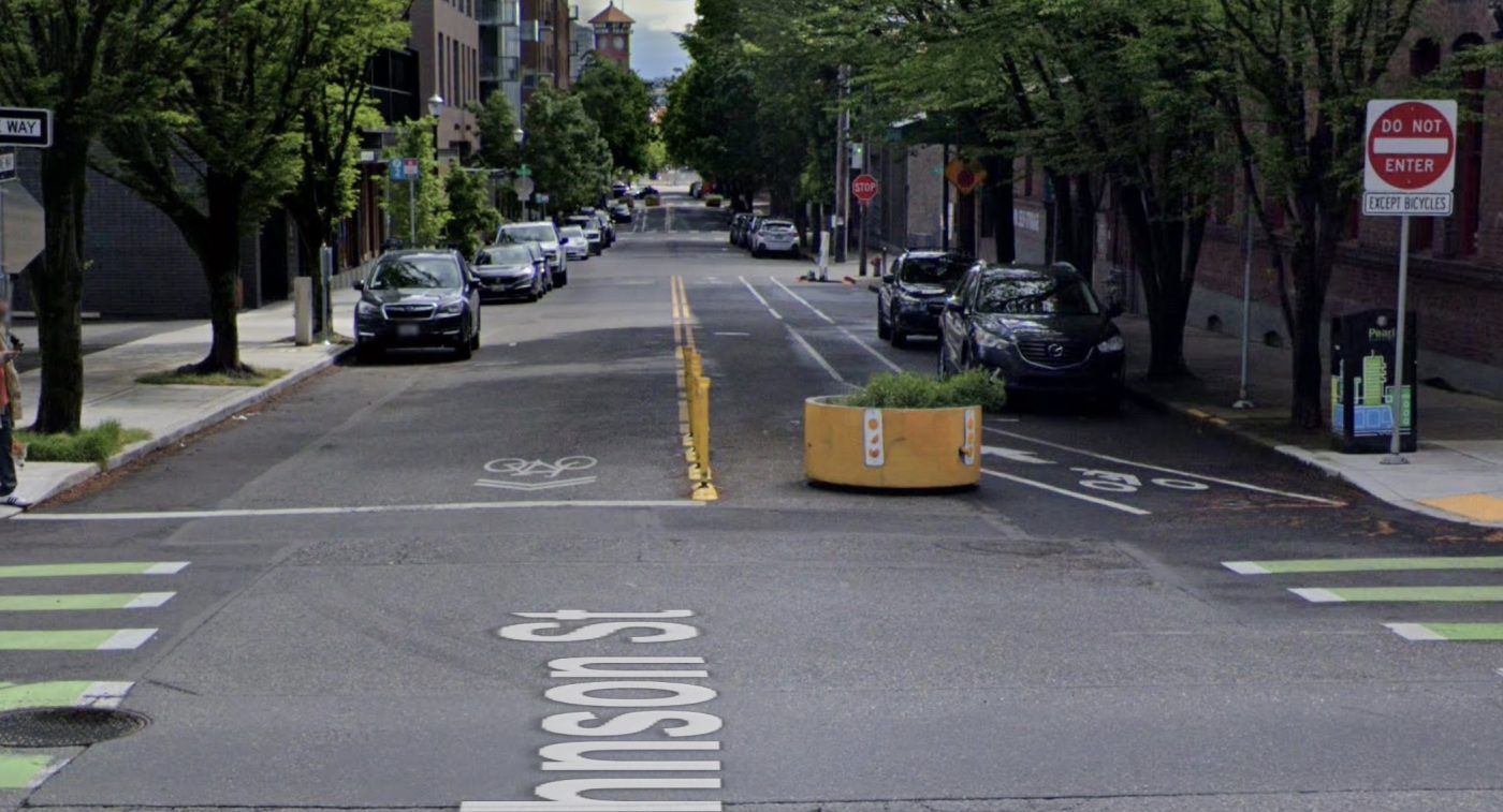 diverter-johnson-14th-1400x757 Remove traffic diverters in the name of public safety – BikePortland