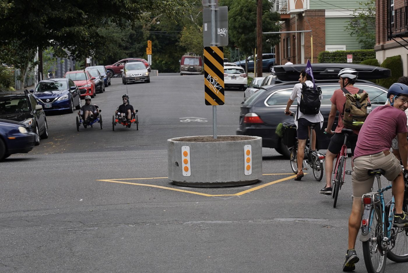 diverters13-1400x938 Removal of concrete safety planters on SE Salmon raises eyebrows, concerns – BikePortland